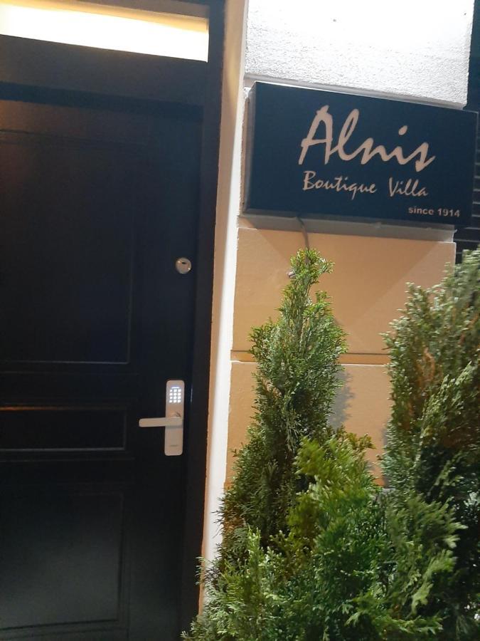Alnis Boutique Villa คอนสตันซา ภายนอก รูปภาพ